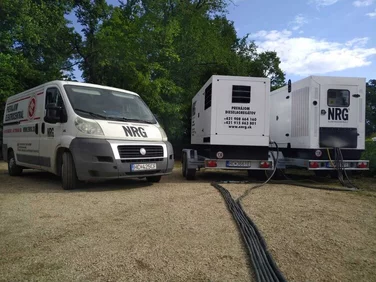 Elektrocentrály a káblové rozvody pre podujatie