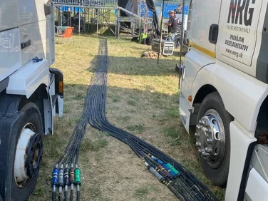 Silové káblové rozvody pre napájanie podujatia